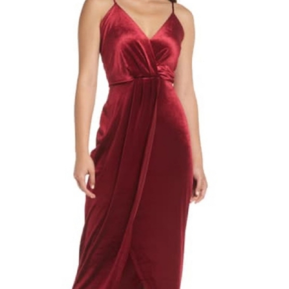 FRAICHE RED VELVET GOWN😍😍 - Picture 7 of 8